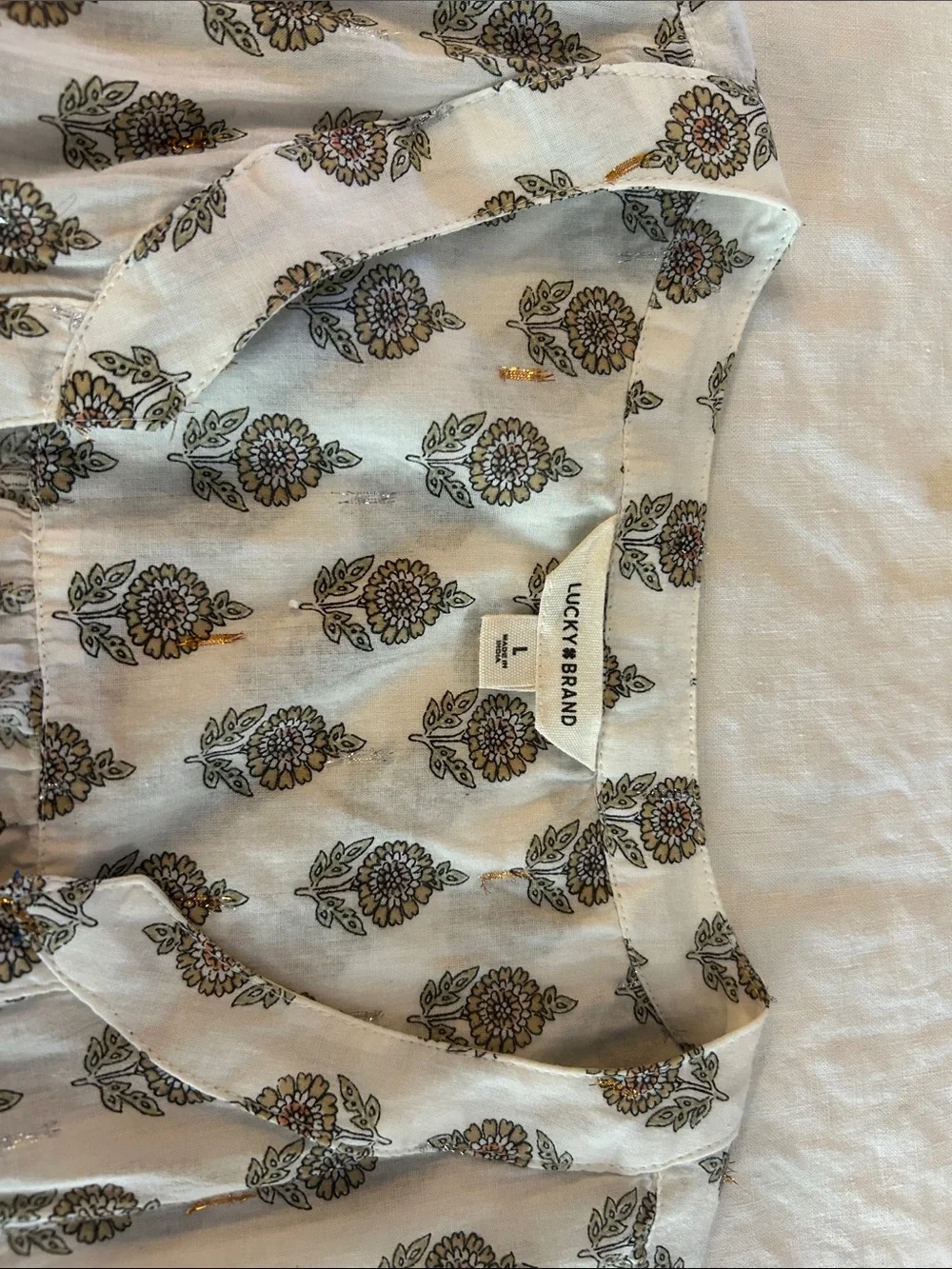 Lucky Brand Cream Floral Button-Up Shell with Olive and metallic accents. Sz L - Picture 2 of 9
